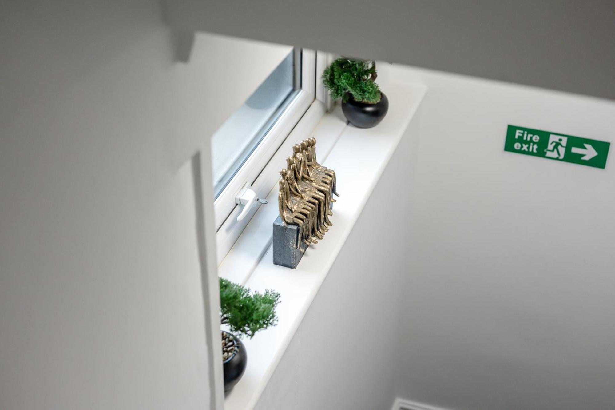 Anfield Cosy Stays - Air Host & Stay - Sleeps 14 Liverpool Eksteriør billede