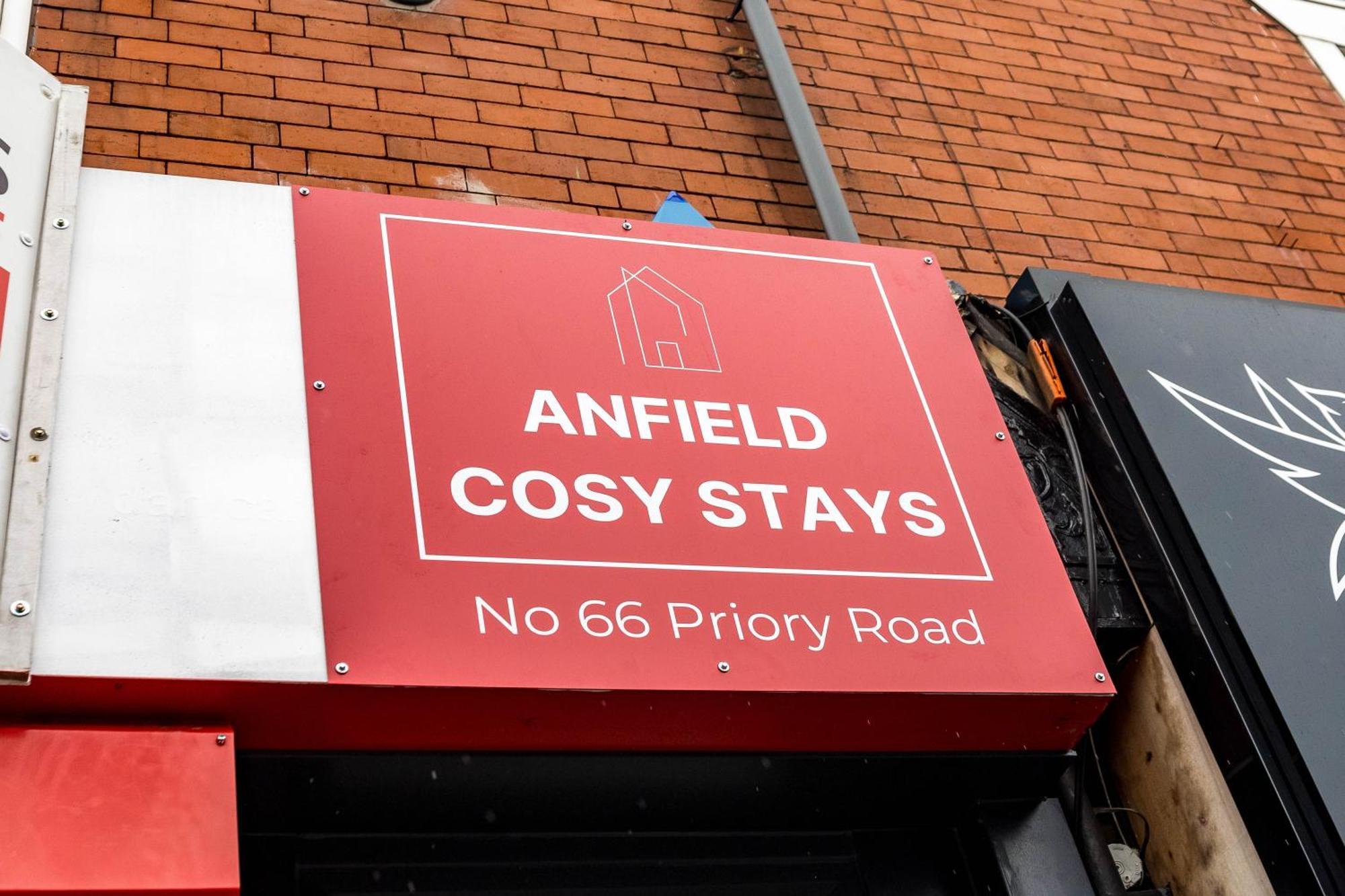 Anfield Cosy Stays - Air Host & Stay - Sleeps 14 Liverpool Eksteriør billede